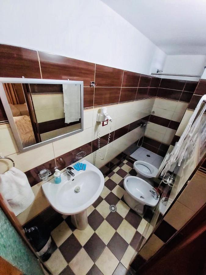 Hotel Bojko Влёра Экстерьер фото